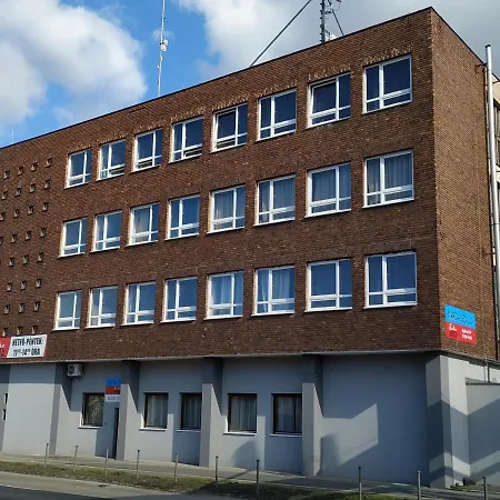 Marcal Szallo Γκιόρ